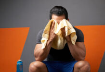 הזעת יתר בכל הגוף – סיבות, משמעויות ומה אפשר לעשות